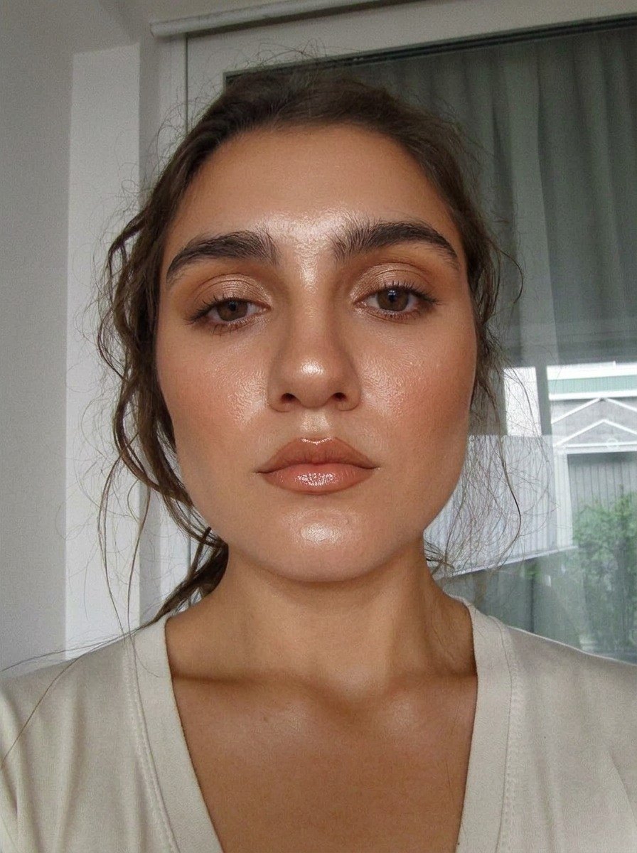 Latte glow on Sara
